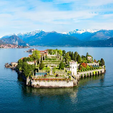 La Finestra Sul Lago: Maggiore View & Garden - Happy *